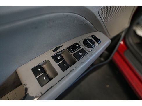 Used 2019 Hyundai Elantra SEL FWD image 16