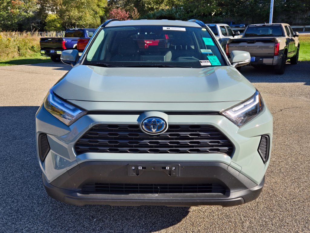 Used 2023 Toyota RAV4 XLE w/ XLE Grade Weather Package AWD/4WD image 8