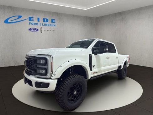 New 2026 Ford F250 Lariat w/ Black Appearance Package AWD/4WD image 4