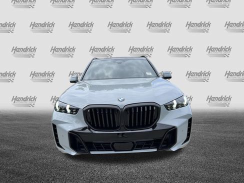Used 2026 BMW X5 xDrive40i w/ M Sport Package AWD/4WD image 3
