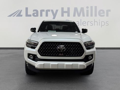 Used 2021 Toyota Tacoma Limited w/ Nightshade Package AWD/4WD image 8