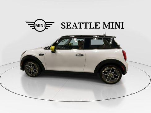 Used 2024 MINI Cooper SE FWD image 7