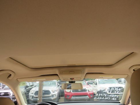 Used 2015 Volkswagen Passat TDI SE image 21