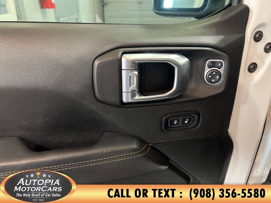 Used 2021 Jeep Wrangler Unlimited Sahara AWD/4WD image 21