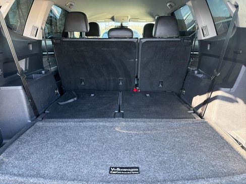 Used 2023 Volkswagen Atlas SE image 11