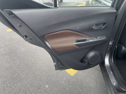 Used 2024 Nissan Kicks SR FWD image 28