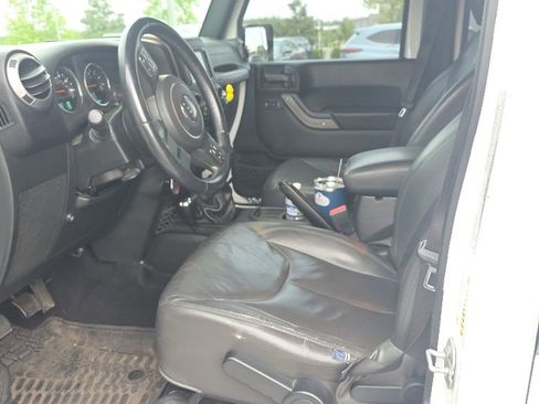 Used 2017 Jeep Wrangler Unlimited Sport w/ Quick Order Package 23S AWD/4WD image 5