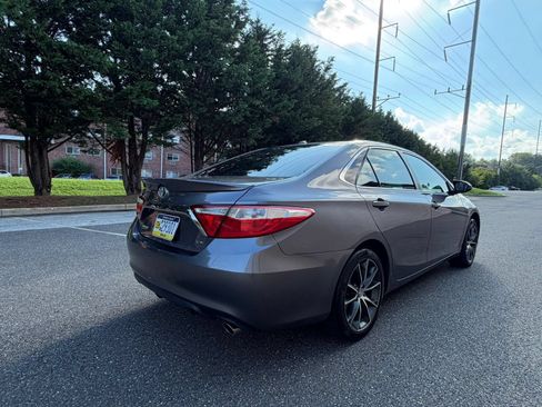 Used 2017 Toyota Camry XSE FWD image 7