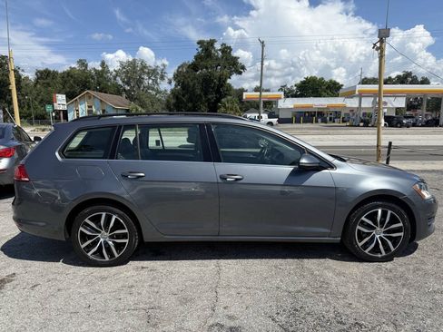 Used 2016 Volkswagen Golf Limited Edition FWD image 8