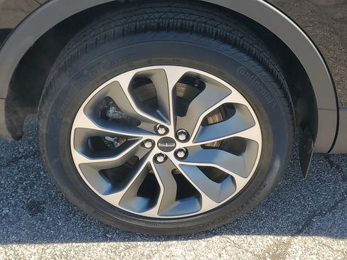 Certified 2023 Lincoln Nautilus Reserve image 7