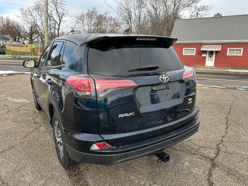 Used 2017 Toyota RAV4 LE image 13