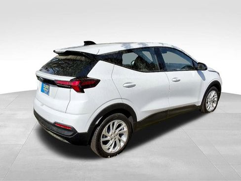 New 2027 Chevrolet Bolt LT w/ Comfort Package FWD image 20