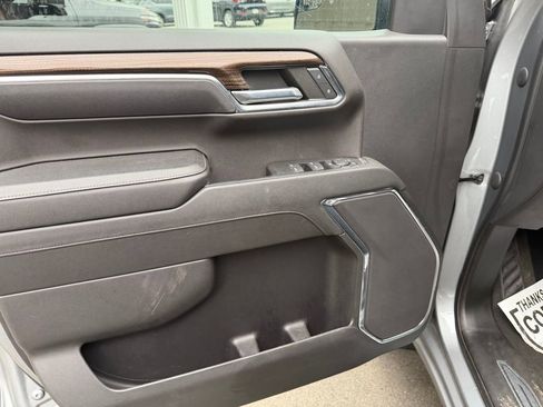 Used 2023 Chevrolet Silverado 1500 LT AWD/4WD image 13