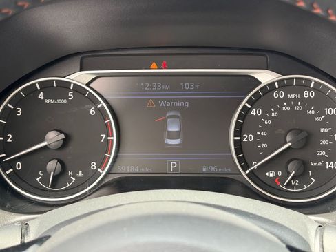 Used 2024 Nissan Altima 2.5 SR FWD image 12