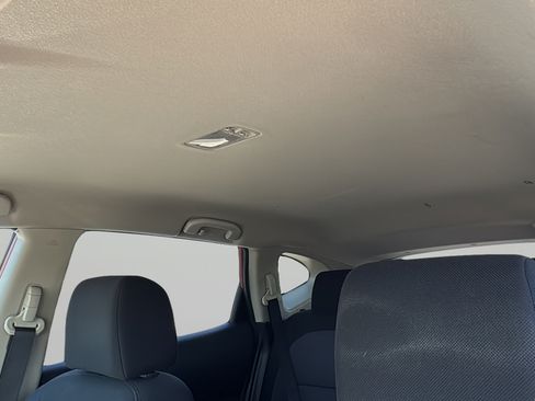 Used 2013 Nissan Rogue SV FWD image 31