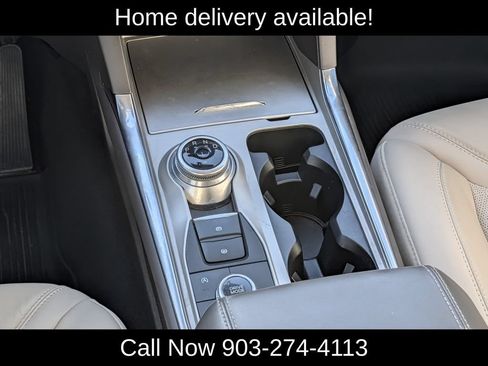 Used 2023 Ford Explorer Platinum w/ Technology Package AWD/4WD image 15