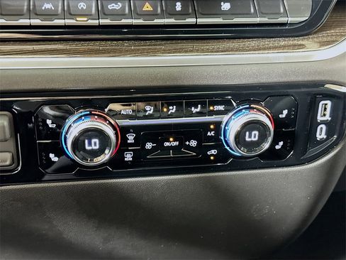 New 2026 GMC Sierra 1500 Elevation image 10