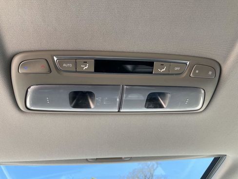 Used 2025 Kia Telluride S FWD image 34