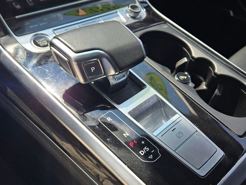 Used 2023 Audi Q7 3.0T Prestige image 26