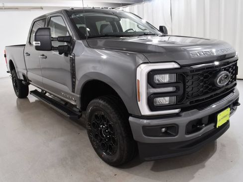 New 2026 Ford F350 XLT w/ XLT Premium Package AWD/4WD image 5