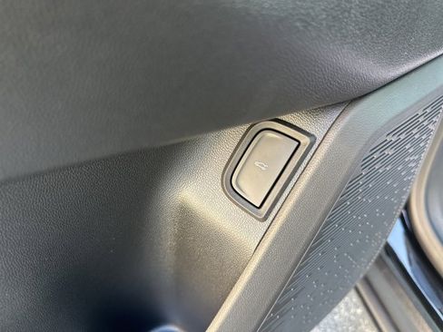 New 2026 Chevrolet Equinox LT w/ Convenience Package II image 28