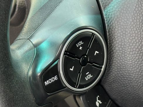Used 2016 Kia Soul FWD image 13