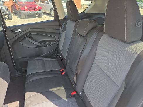 Used 2017 Ford Escape SE AWD/4WD image 8