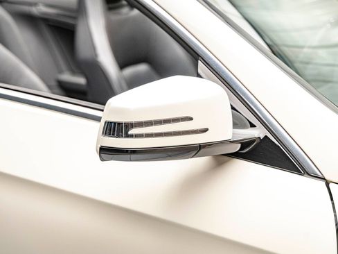 Used 2011 Mercedes-Benz E 550 Cabriolet image 28