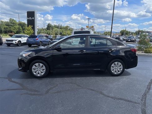 Used 2018 Kia Rio LX image 3
