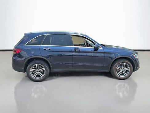 Used 2022 Mercedes-Benz GLC 300 image 4