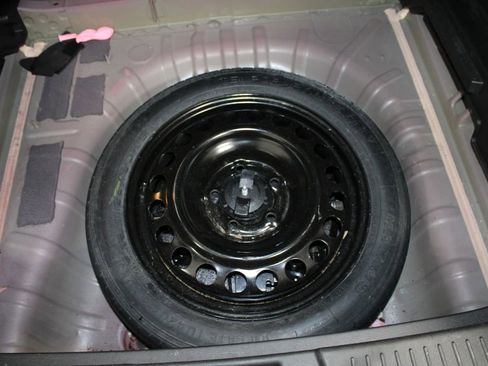 Used 2024 Chevrolet Trax ACTIV w/ Driver Confidence Package image 28