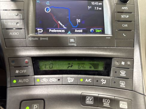 Used 2015 Toyota Prius Four FWD image 19