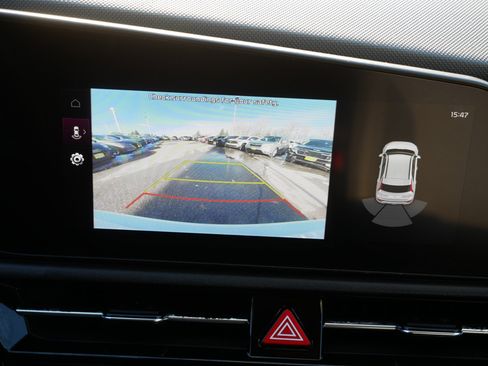 Certified 2023 Kia Niro EX image 27