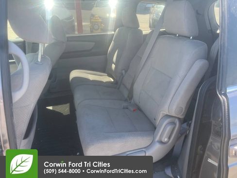 Used 2016 Honda Odyssey SE image 6