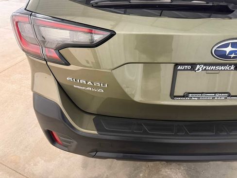 Used 2022 Subaru Outback Premium AWD/4WD image 17