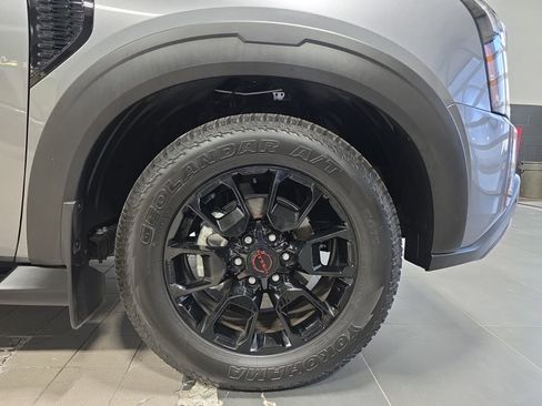 Certified 2025 Nissan Armada PRO-4X w/ Pro-4X Premium Package AWD/4WD image 18