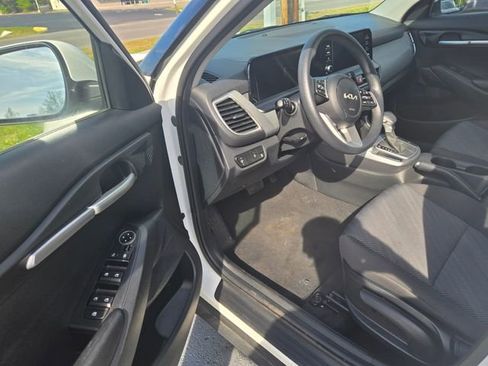 Used 2026 Kia Seltos LX FWD image 4