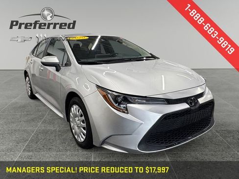 Used 2020 Toyota Corolla LE image 1