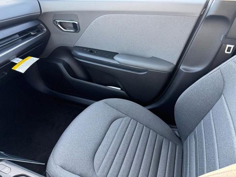 New 2025 Kia K4 EX image 16