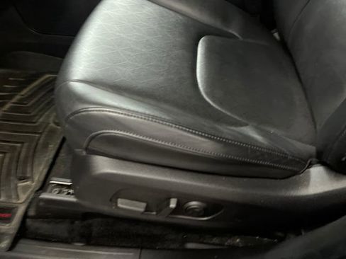 Certified 2022 Kia Carnival SX image 12