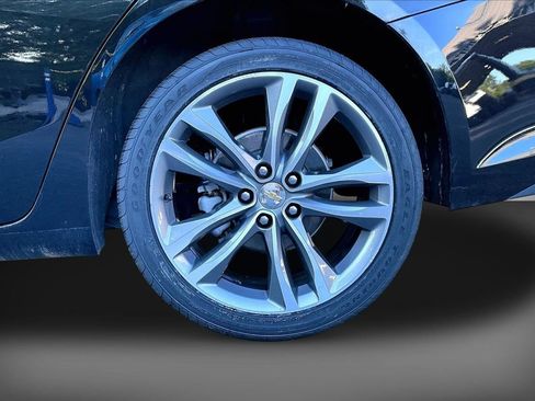 Used 2025 Chevrolet Malibu LT FWD image 33