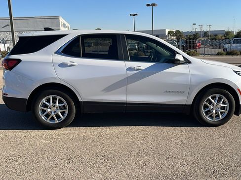 Certified 2024 Chevrolet Equinox LT image 9