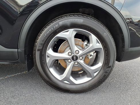 Certified 2025 Ford Escape ST-Line image 23