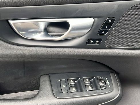 Used 2024 Volvo S60 B5 Core image 16