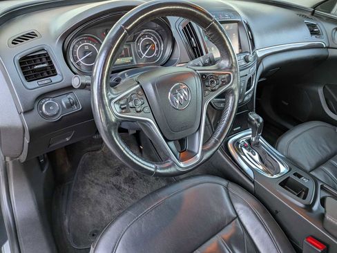 Used 2016 Buick Regal Premium image 2