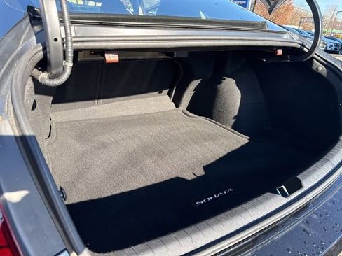 Used 2021 Hyundai Sonata Limited w/ Preferred Accessory Package image 28