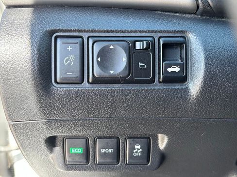Used 2018 Nissan Sentra SV FWD image 23