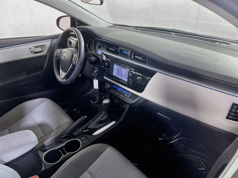 Used 2016 Toyota Corolla LE FWD image 26