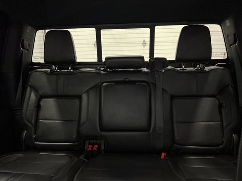 Used 2019 Chevrolet Silverado 1500 High Country AWD/4WD image 27