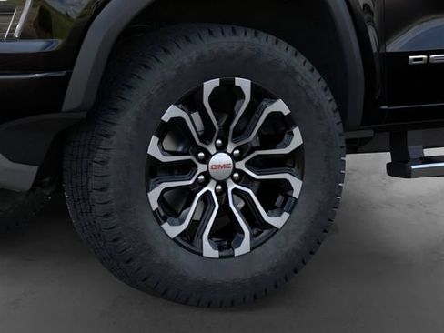 New 2026 GMC Canyon Denali AWD/4WD image 9